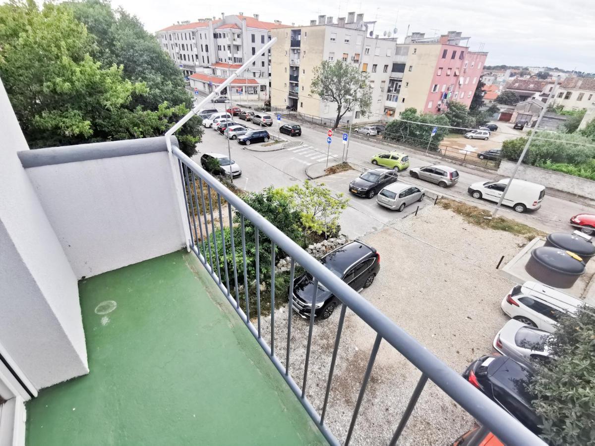 Sea Star Apartment Pula Exterior foto
